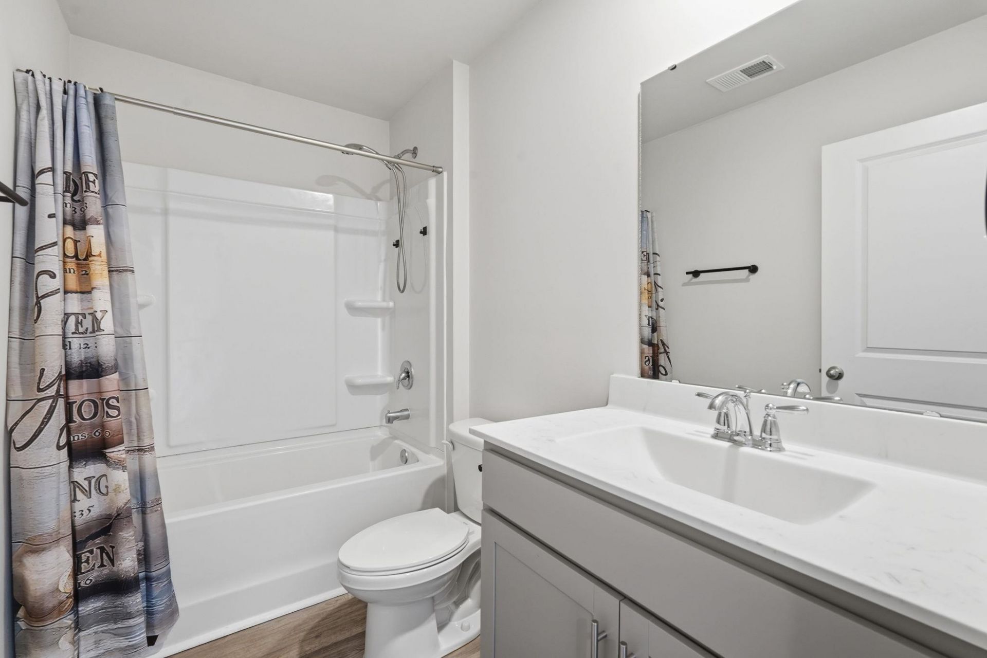 276 Country Grove Way Photo 8
