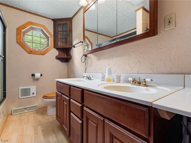 6737 Maplehurst Avenue SE, East Sparta, OH 44626 Photo 17