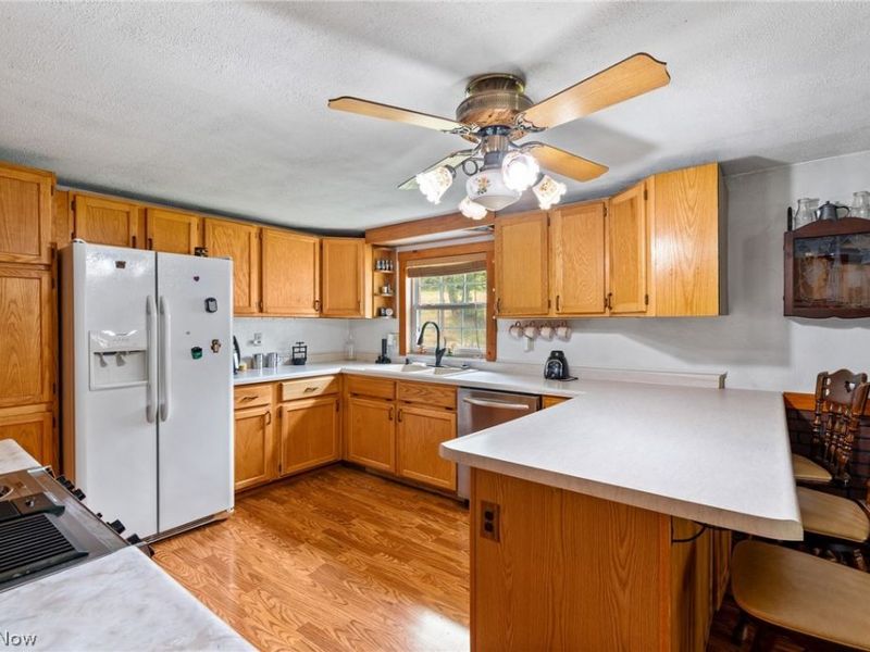 6737 Maplehurst Avenue SE, East Sparta, OH 44626 Photo 9