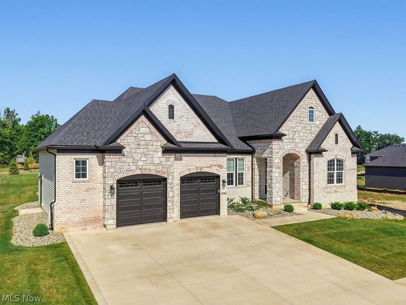 336 Arboretum Court, Fairlawn, OH 44304 Photo 2