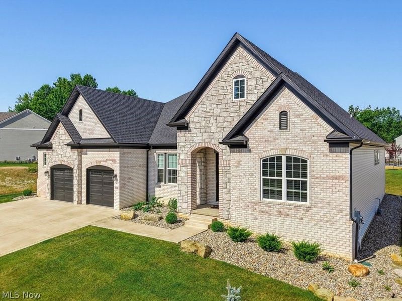 336 Arboretum Court, Fairlawn, OH 44304 Photo 3