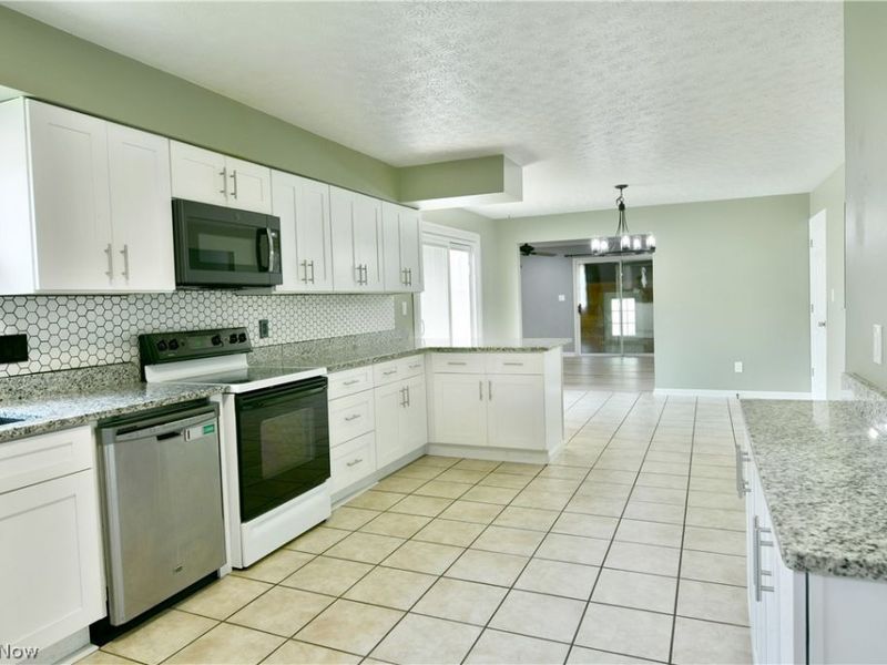 5794 Merwin Chase Road, Brookfield, OH 44403 Photo 11
