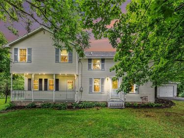 6275 Brownsville Road, Farmington, NY 14425
