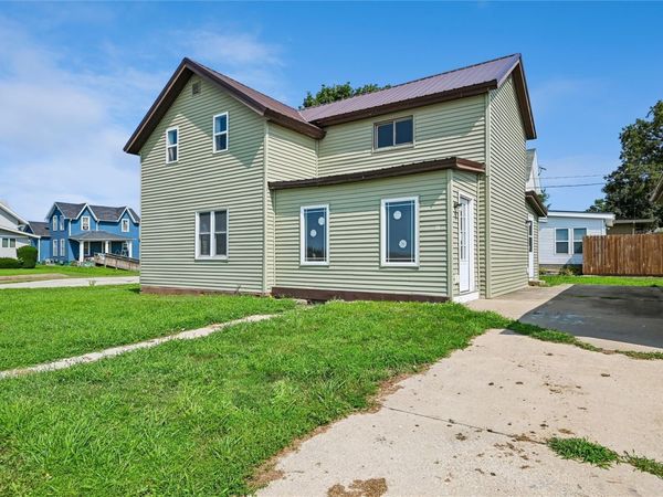 218 Railroad Street , Keystone, IA 52249