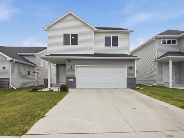 6604 28th Street S, Fargo, ND 58104