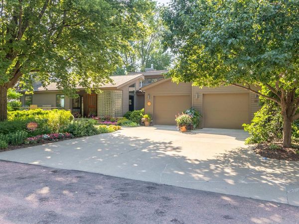 105 Northshore Drive, McCook Lake, SD 57049