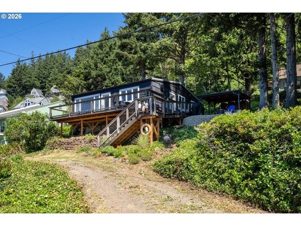 1785 CHINOOK AVE, Oceanside, OR 97134