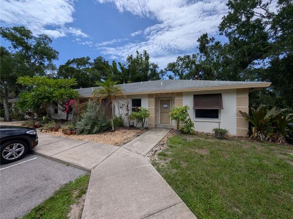 638 N JEFFERSON AVENUE , Unit 15, SARASOTA, FL 34237