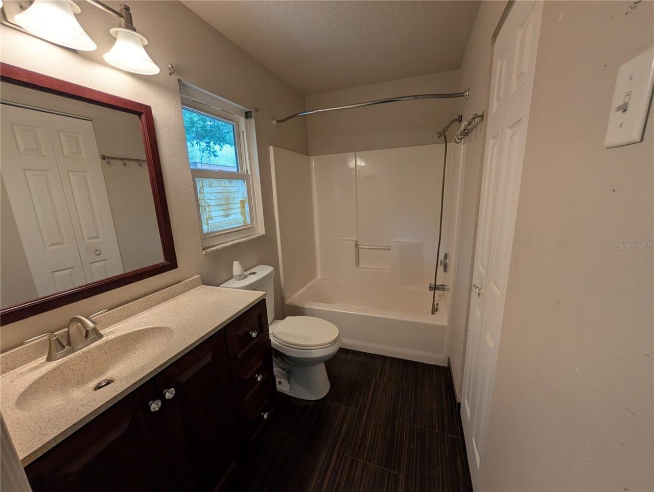 638 N Jefferson Avenue, Unit 15, Sarasota, FL 34237 Photo
