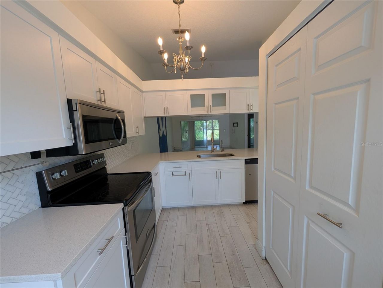 638 N Jefferson Avenue, Unit 15, Sarasota, FL 34237 Photo
