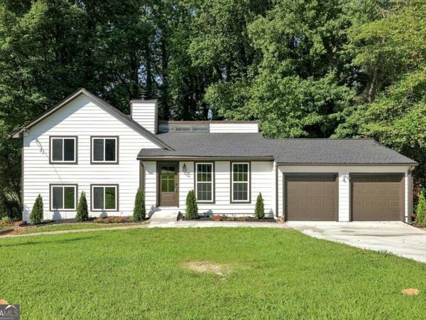 1060 S Millard Way, Stone Mountain, GA 30088