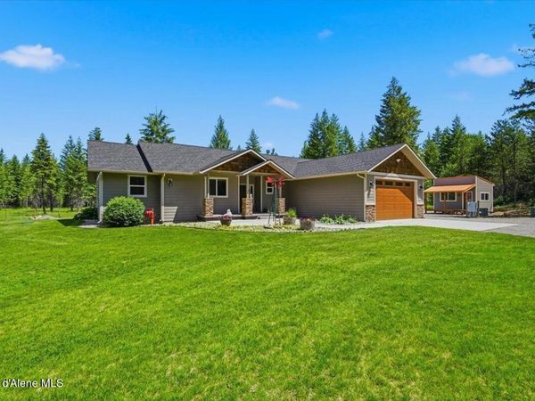517 Songbird WAY, Spirit Lake, ID 83869