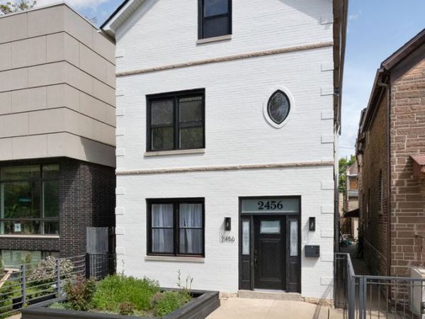 2456 W Huron Street , Chicago, IL 60612