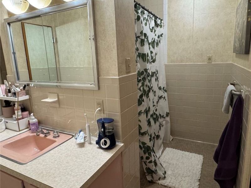 275 N Portage Path, Akron, OH 44303 Photo 24