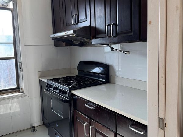 2925 Matthews Avenue, Unit 6H, Bronx, NY 10467