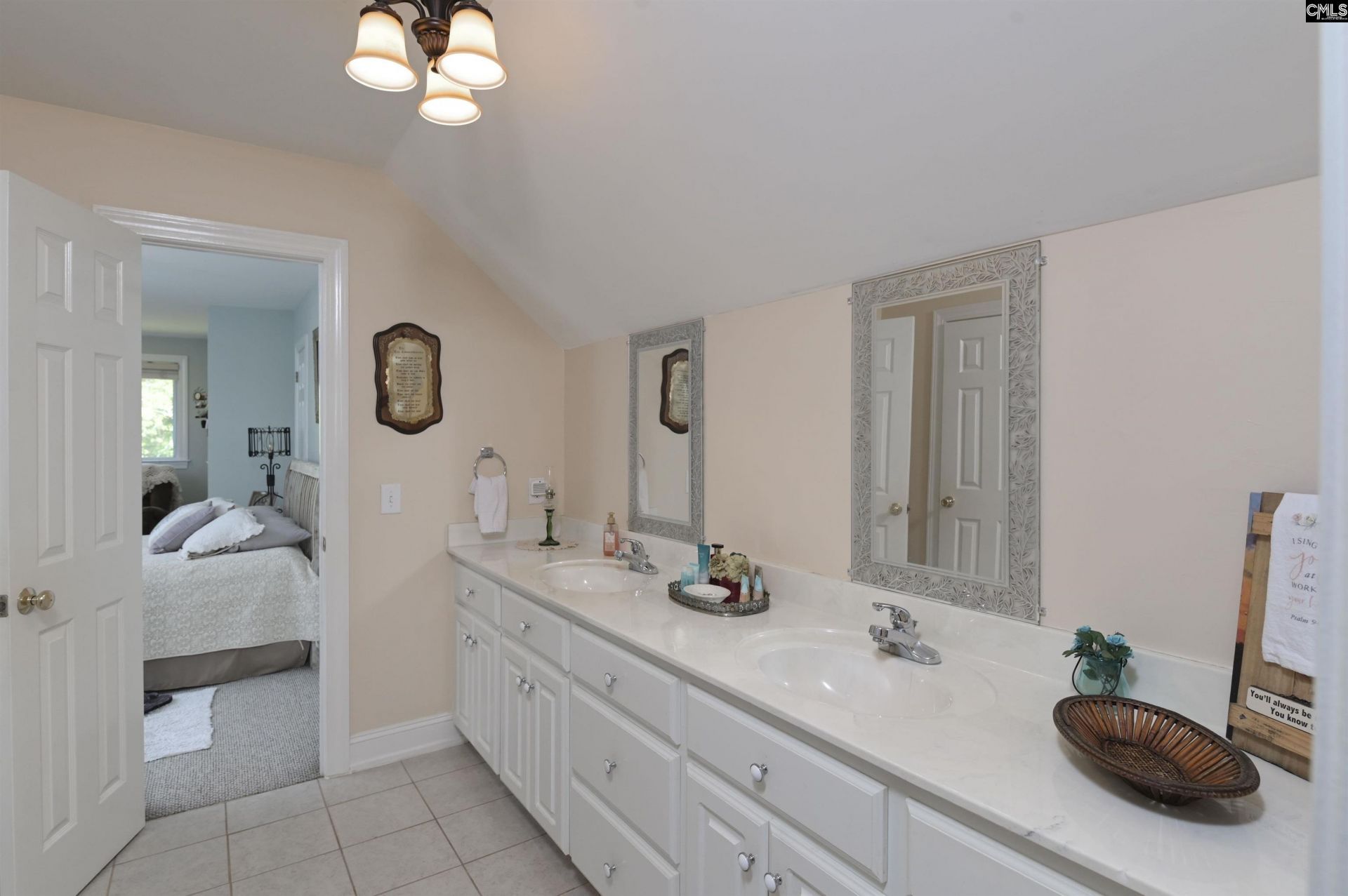 109 Manning Drive Photo 16
