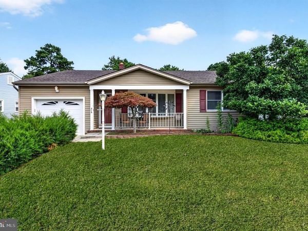 33 AUBURN ROAD, TOMS RIVER, NJ 08757