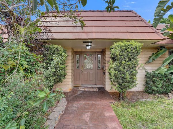 4721 Sarazen Drive, Hollywood, FL 33021