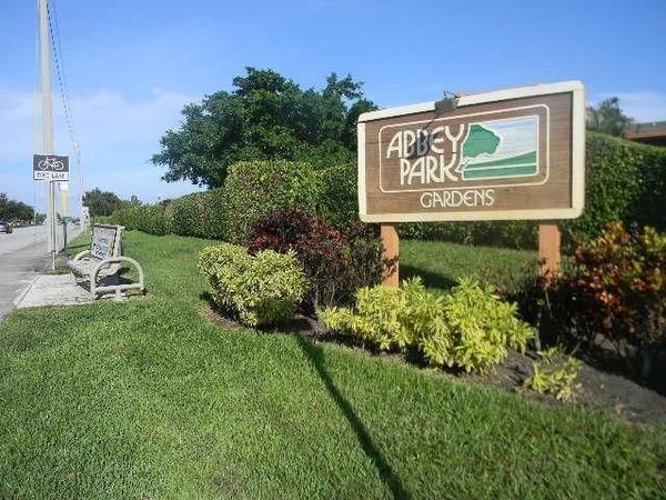 1846 Abbey Road, Unit 104, West Palm Beach, FL 33415