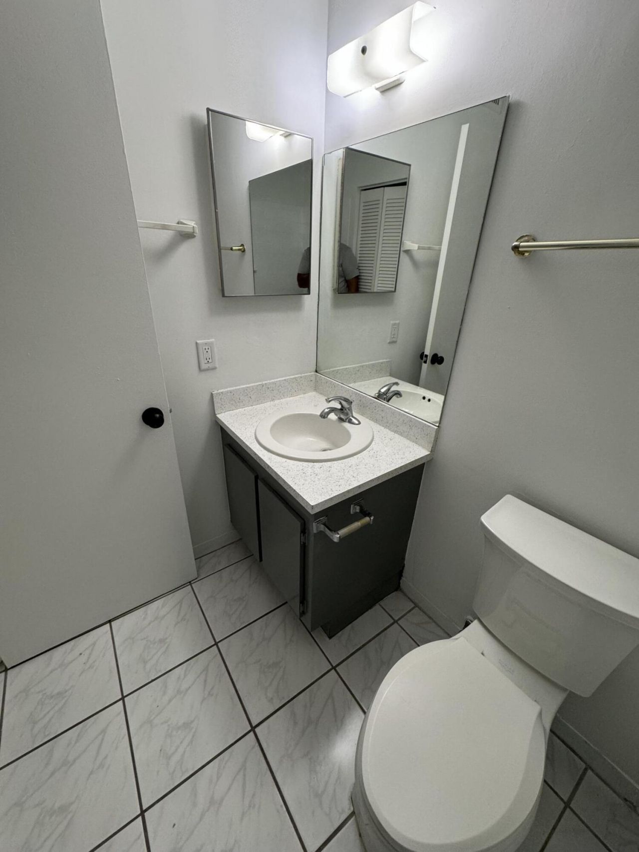 1846 Abbey Road, Unit 104, West Palm Beach, FL 33415 Photo