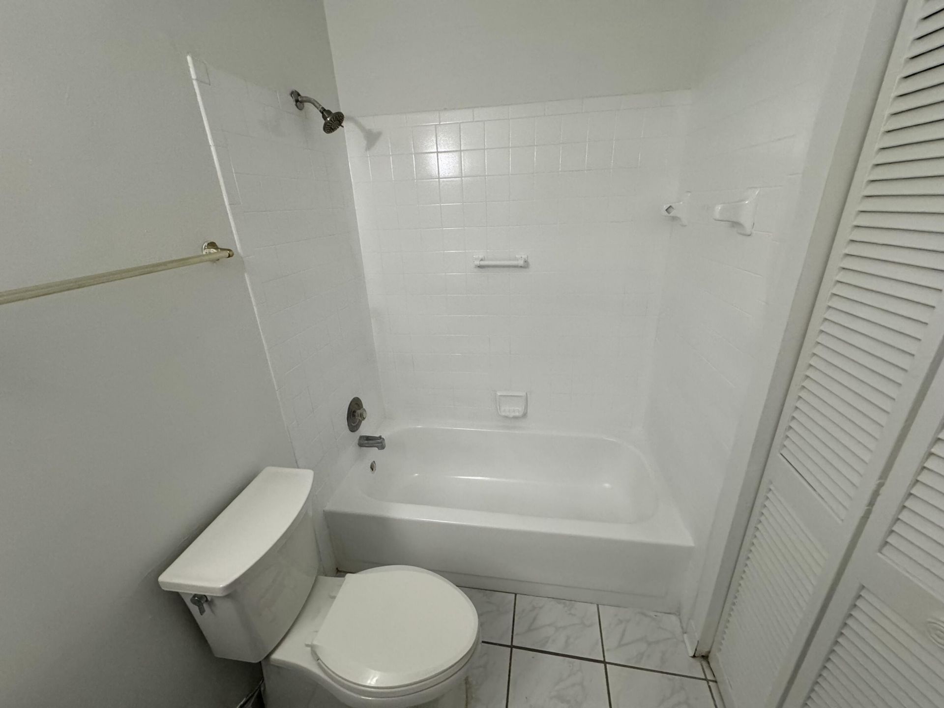 1846 Abbey Road, Unit 104, West Palm Beach, FL 33415 Photo
