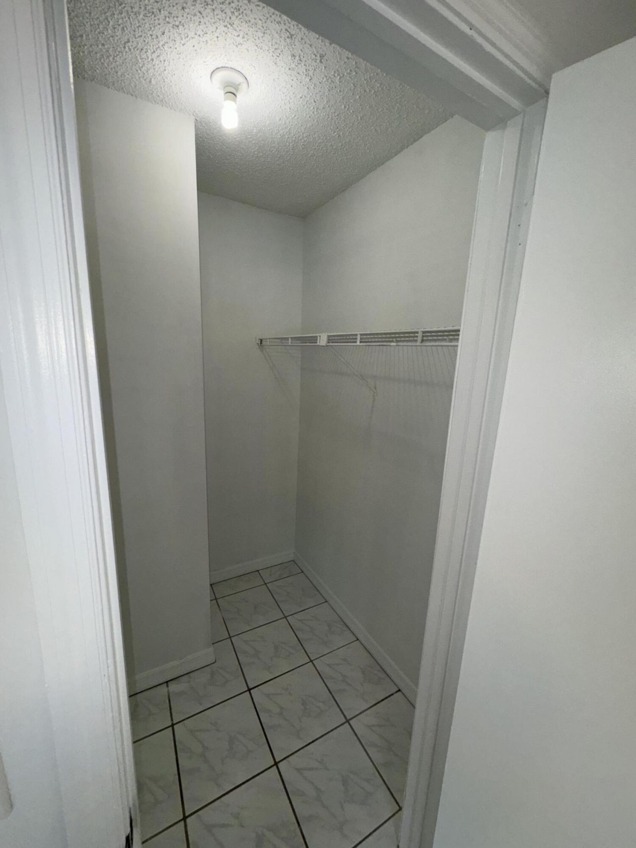 1846 Abbey Road, Unit 104, West Palm Beach, FL 33415 Photo