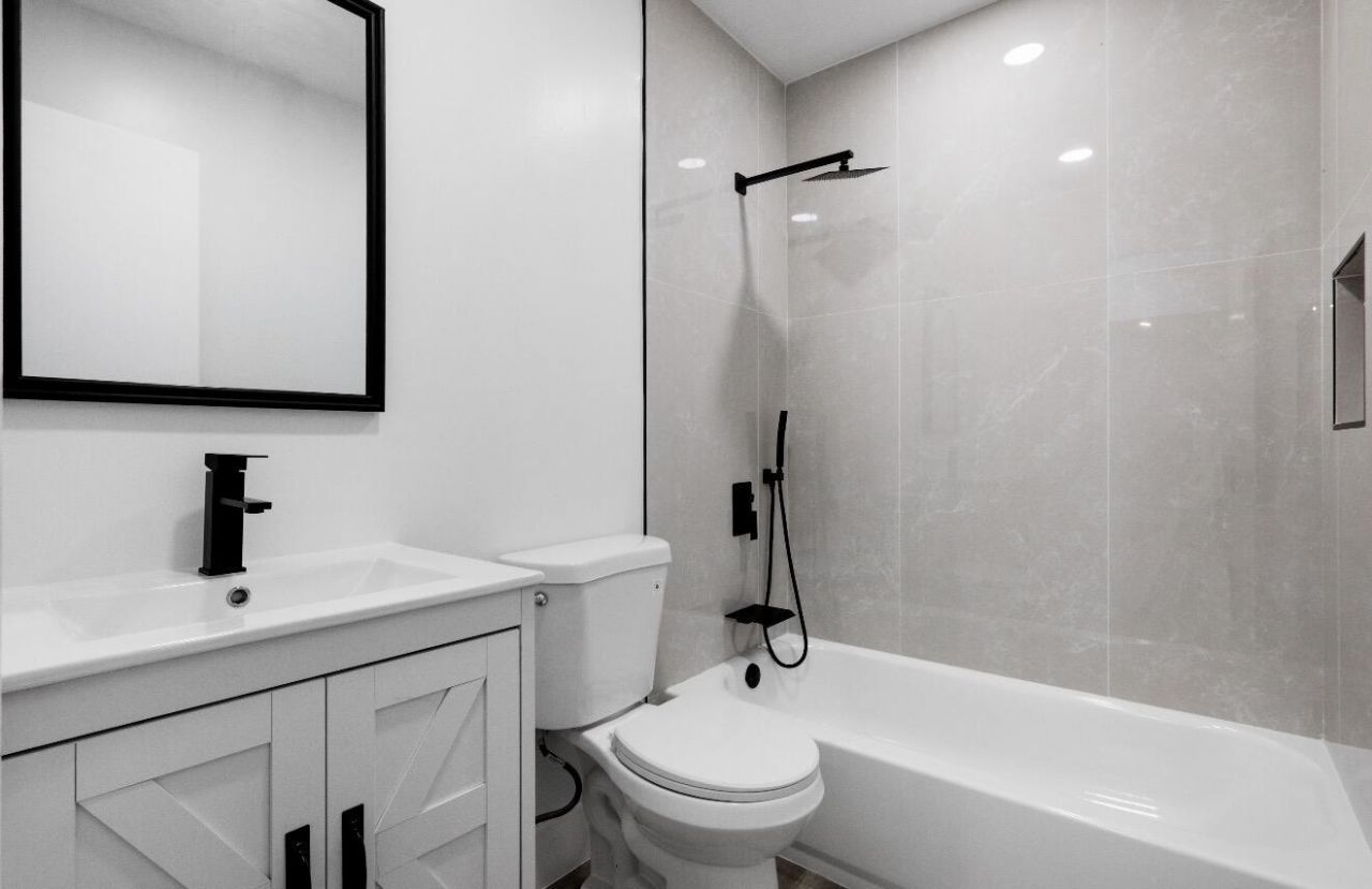 5586 N Lakewood Circle, Unit A, Margate, FL 33063 Photo
