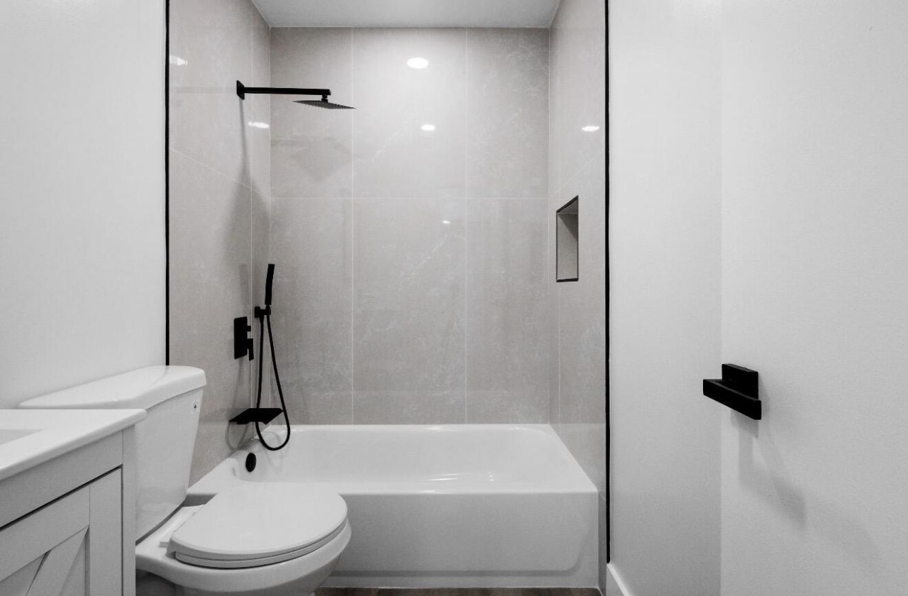 5586 N Lakewood Circle, Unit A, Margate, FL 33063 Photo