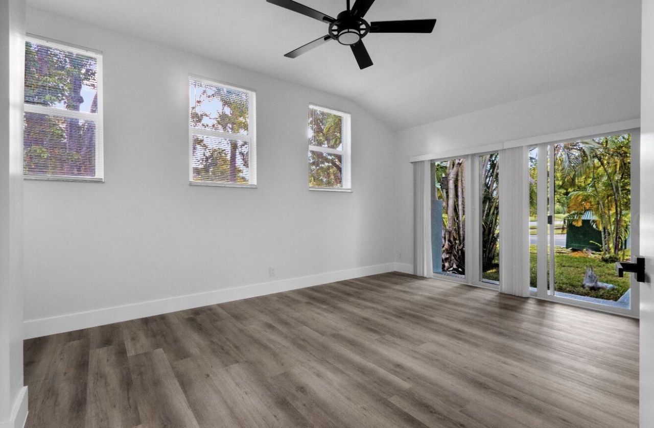 5586 N Lakewood Circle, Unit A, Margate, FL 33063 Photo
