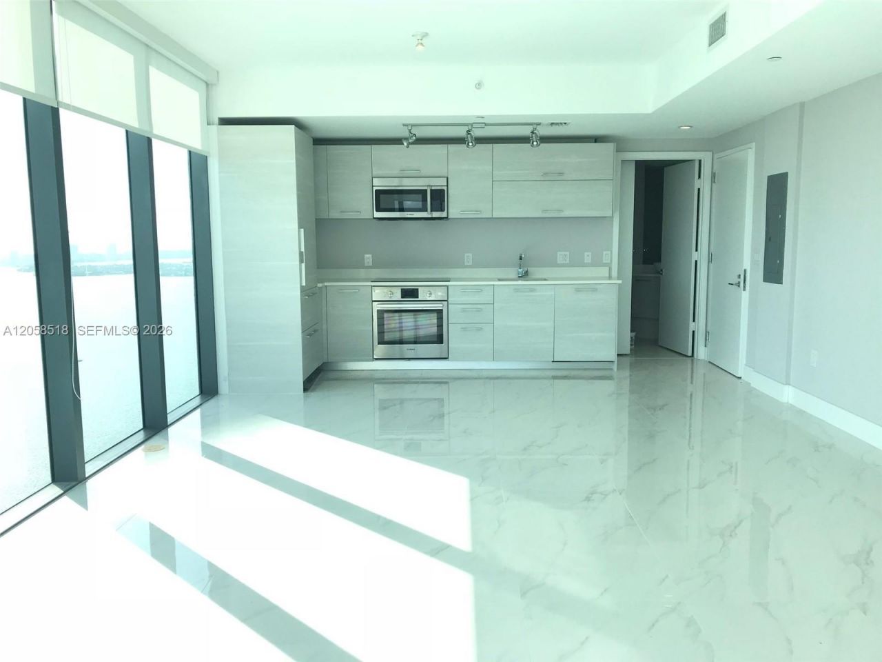 650 NE 32nd St, Unit 4508, Miami, FL 33137 Photo