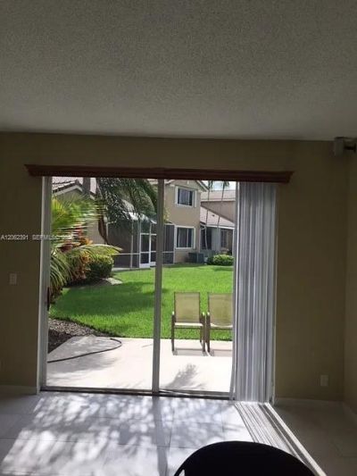 1092 SW 158th Ave , Pembroke Pines, FL 33027 Photo