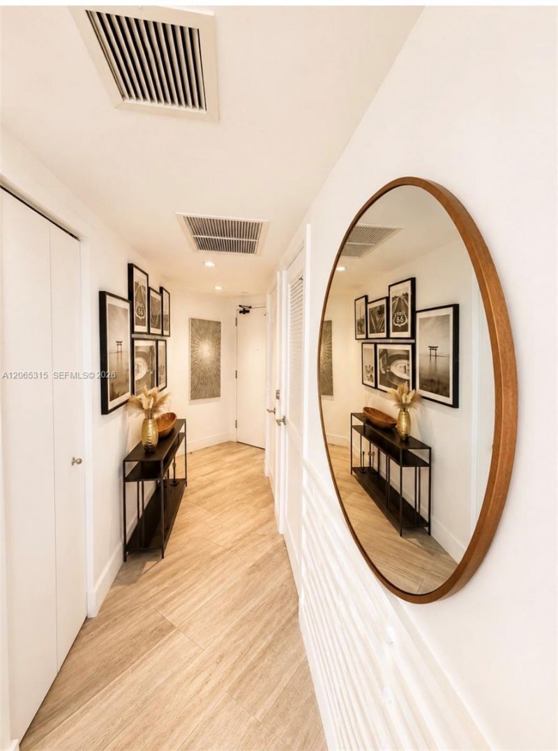 121 NE 34th St , Unit 904, Miami, FL 33137 Photo