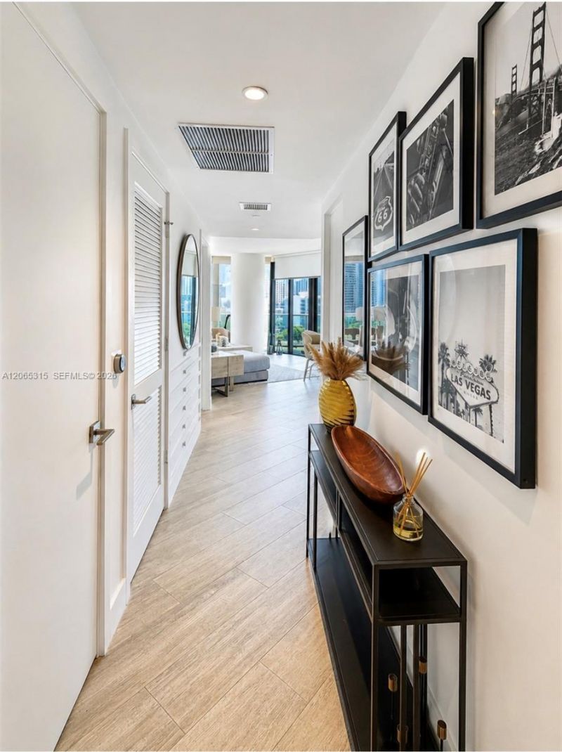 121 NE 34th St , Unit 904, Miami, FL 33137 Photo