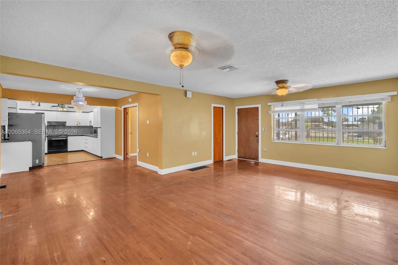 17520 NW 17th Ave, Miami Gardens, FL 33056 Photo
