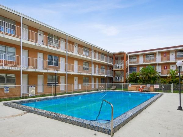 3881 W Flagler St , Unit 316, Miami, FL 33134