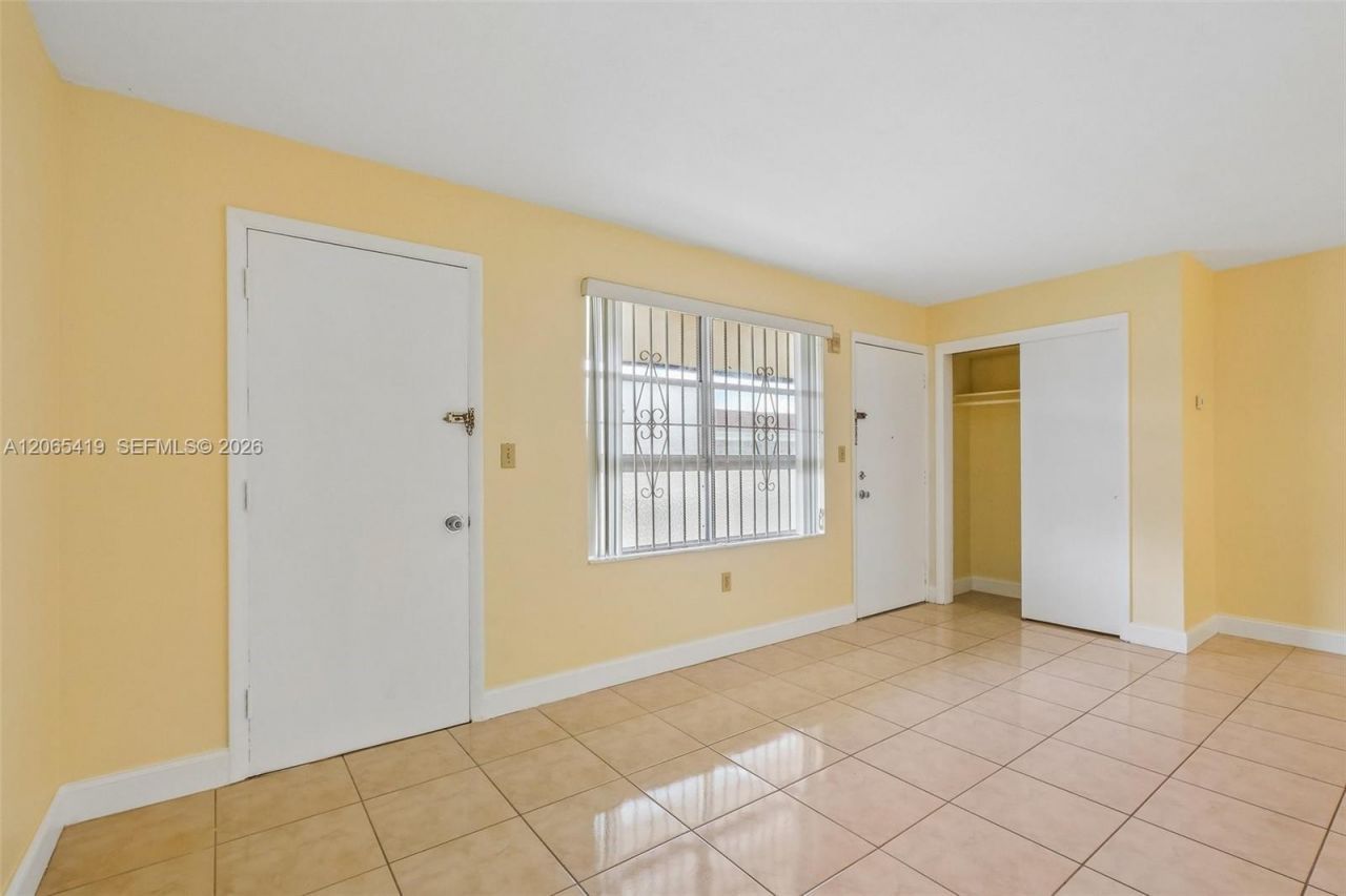 3881 W Flagler St , Unit 316, Miami, FL 33134 Photo