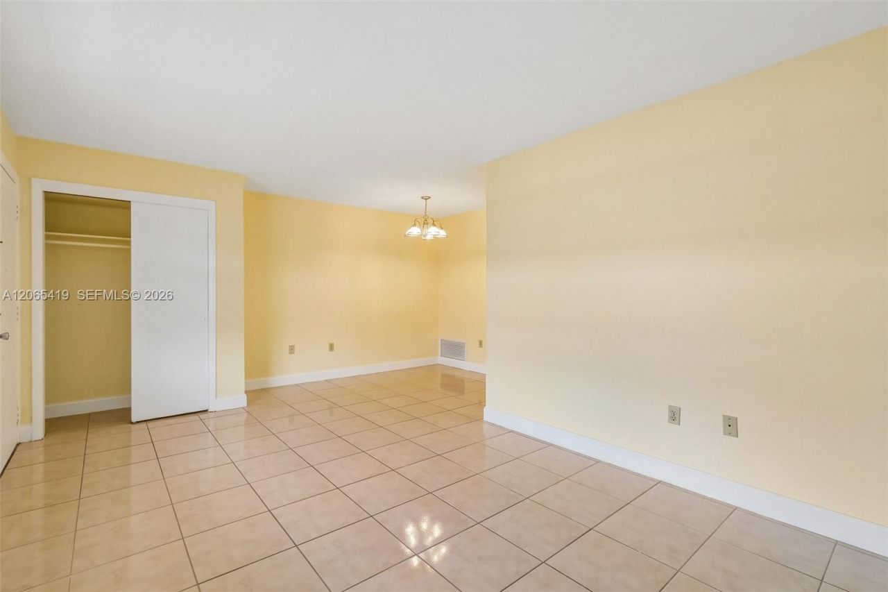 3881 W Flagler St , Unit 316, Miami, FL 33134 Photo