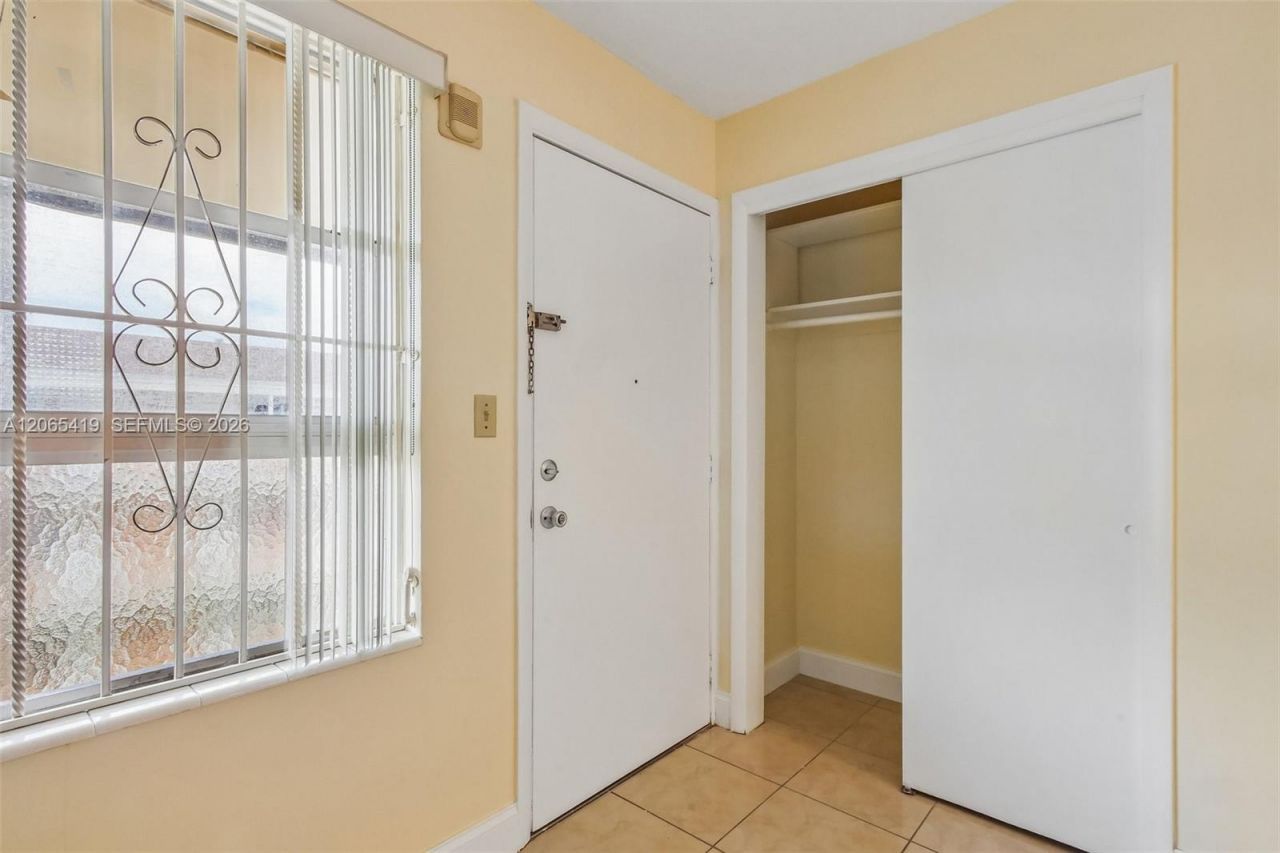 3881 W Flagler St , Unit 316, Miami, FL 33134 Photo