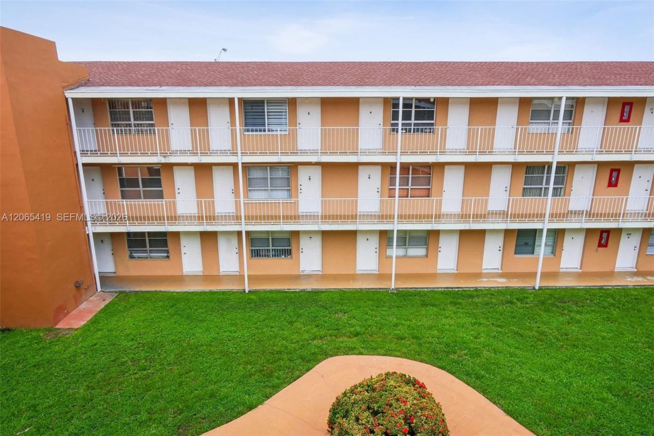 3881 W Flagler St , Unit 316, Miami, FL 33134 Photo