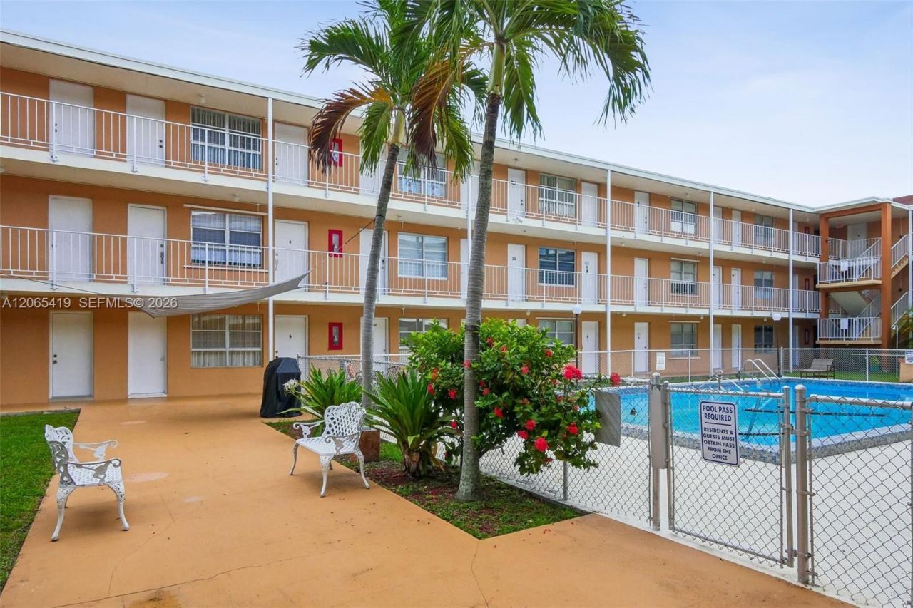 3881 W Flagler St , Unit 316, Miami, FL 33134 Photo