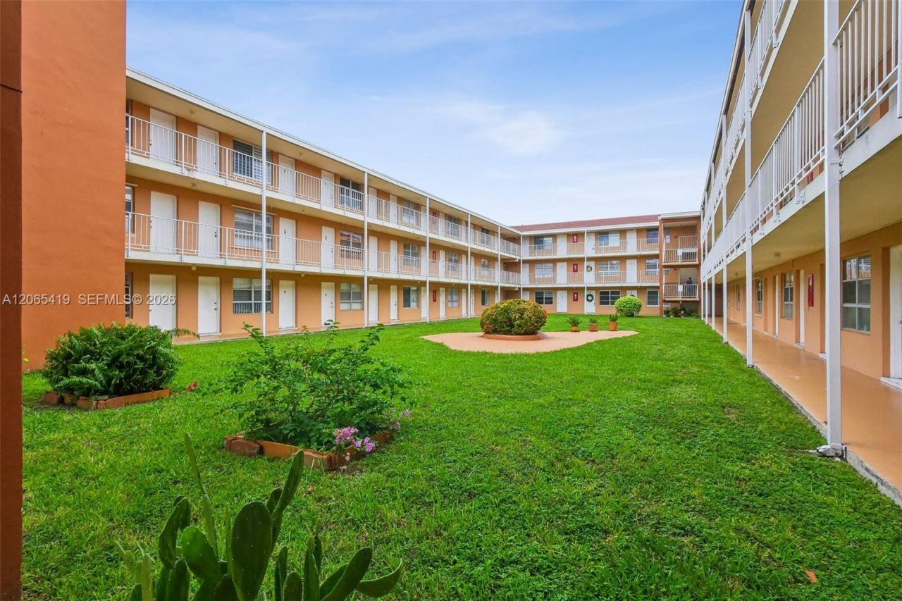 3881 W Flagler St , Unit 316, Miami, FL 33134 Photo
