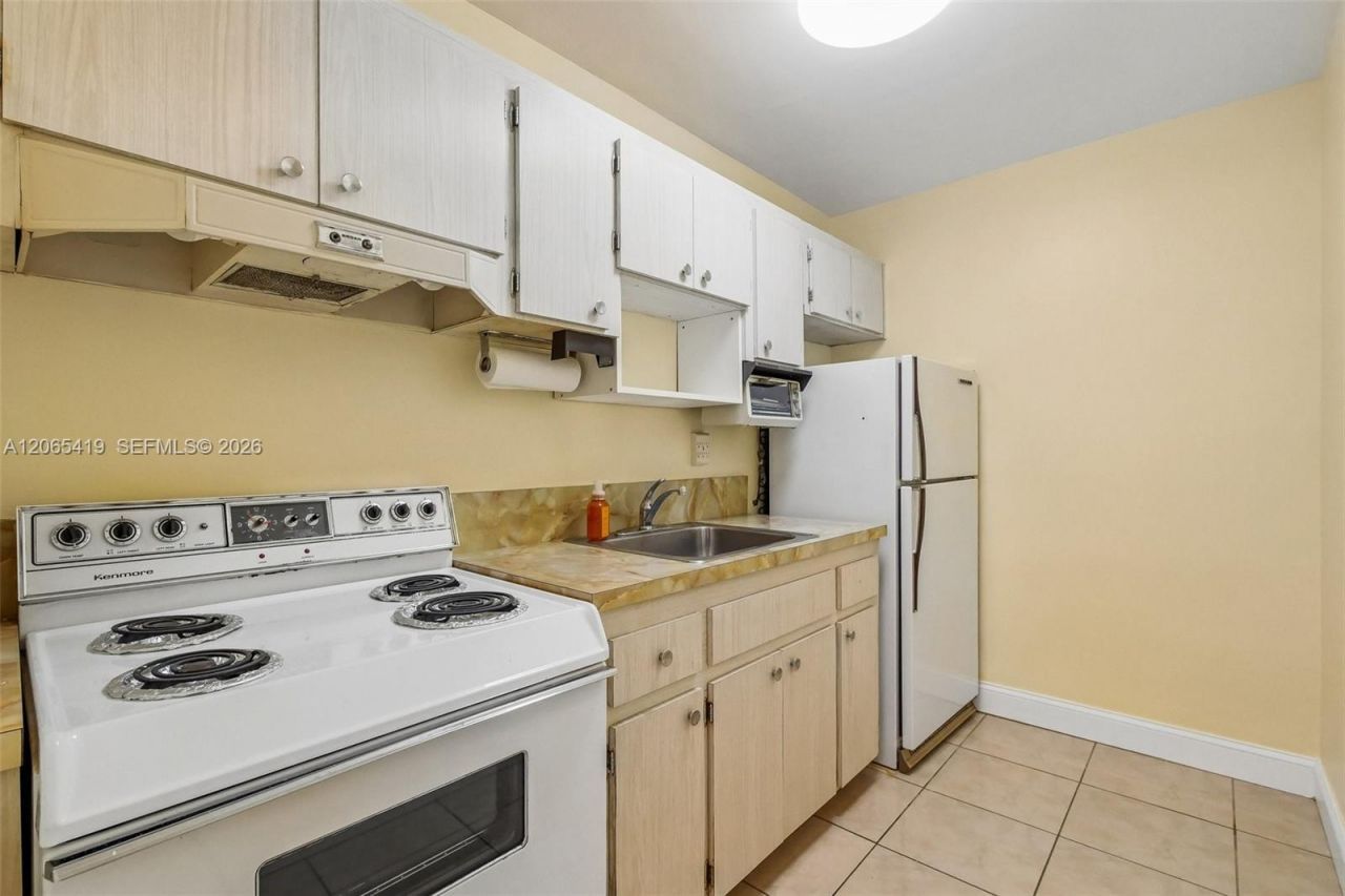 3881 W Flagler St , Unit 316, Miami, FL 33134 Photo