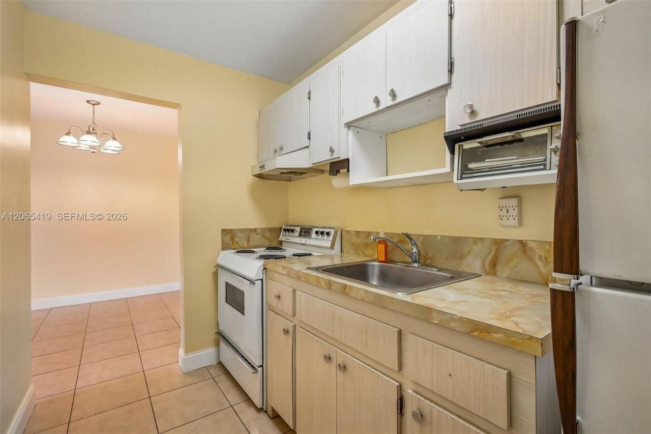 3881 W Flagler St , Unit 316, Miami, FL 33134 Photo