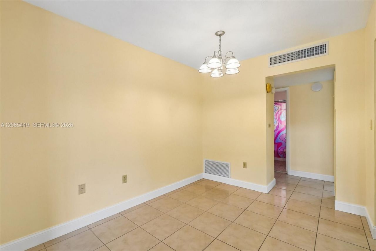 3881 W Flagler St , Unit 316, Miami, FL 33134 Photo