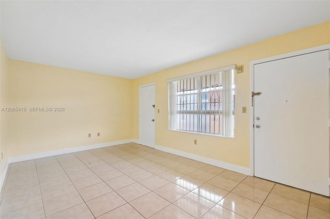 3881 W Flagler St , Unit 316, Miami, FL 33134 Photo