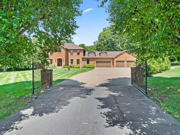 225 Falcon Drive, Chillicothe, OH 45601