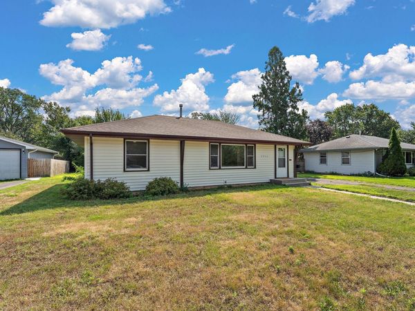 5906 Dupont Avenue N, Brooklyn Center, MN 55430