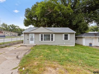 4333 N 55 Street, Omaha, NE 68104