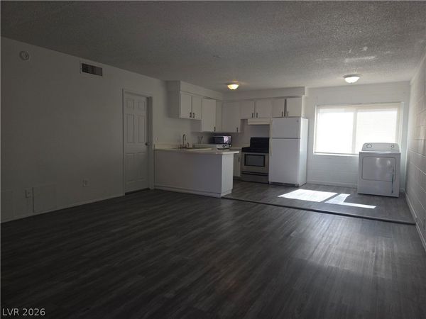 2937 Stewart Avenue, Unit 3, Las Vegas, NV 89101