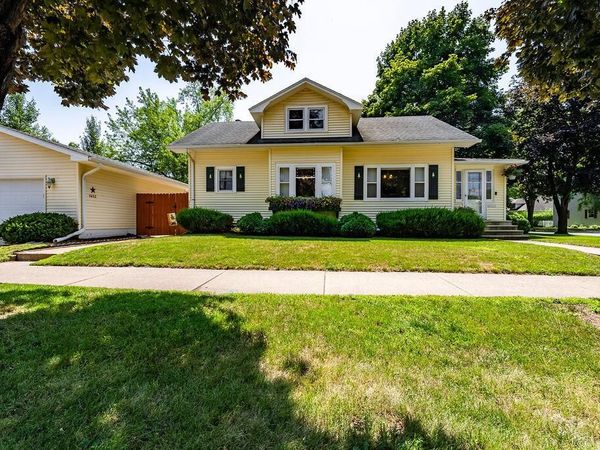 1403 15th STREET S, La Crosse, WI 54601